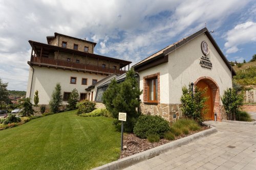 Krásná budova penzionu André