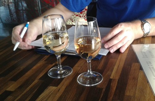 psaní poznámek o víně