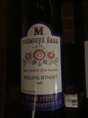 Lahev vína Ryzlink rýnský 2022, moravské zemské víno (suché)