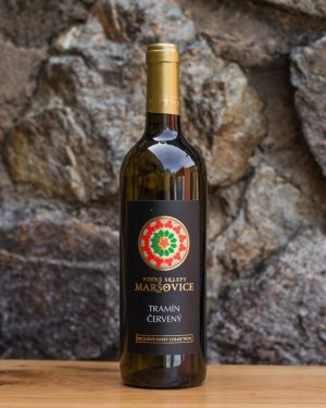 Lahev vína Tramín červený, zemské víno (sladké)