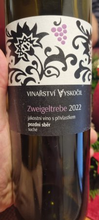 Lahev vína Zweigeltrebe 2022, pozdní sběr (suché)