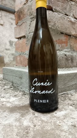 Lahev vína Cuvée Leonard 2021/2022, moravské zemské víno (suché)