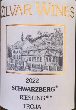 Lahev vína Riesling Schwarzberg 2022, zemské víno (sladké)