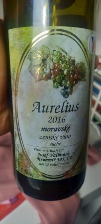 Lahev vína Aurelius 2016, zemské víno (suché)