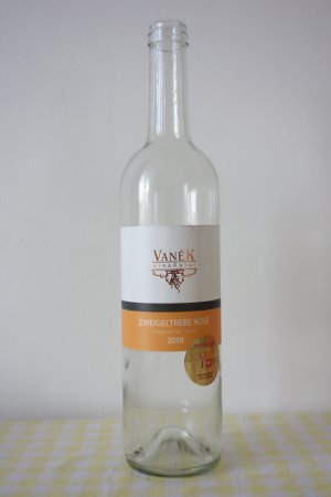 Lahev vína Zweigeltrebe rosé 2019, kabinetní víno (suché)