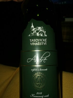 Lahev vína André 2018, výběr z hroznů (suché)