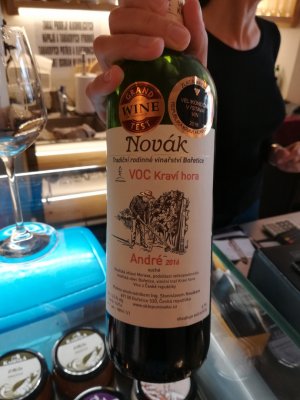 Lahev vína André 2016, voc (suché)