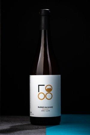 Lahev vína Muškát moravský | nefiltrované | 2018, zemské víno (suché)