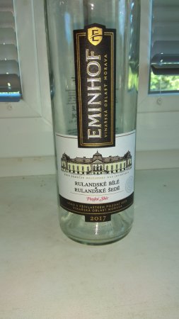 Lahev vína Rulandské bílé, Rulandské šedé (Eminhof) 2017, pozdní sběr (polosuché)