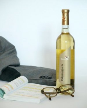 Lahev vína Rulandské šedé 2014, zemské víno (suché)