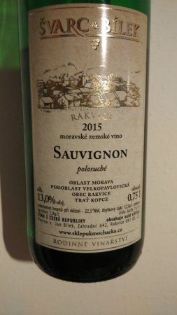 Lahev vína Sauvignon 2015, zemské víno (polosuché)