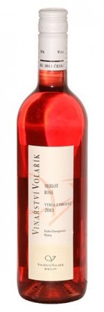 Lahev vína Merlot rosé 2011, výběr z hroznů (polosuché)